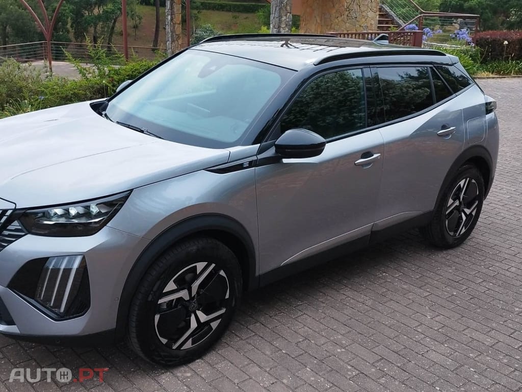 Peugeot E-2008 54 kWh GT