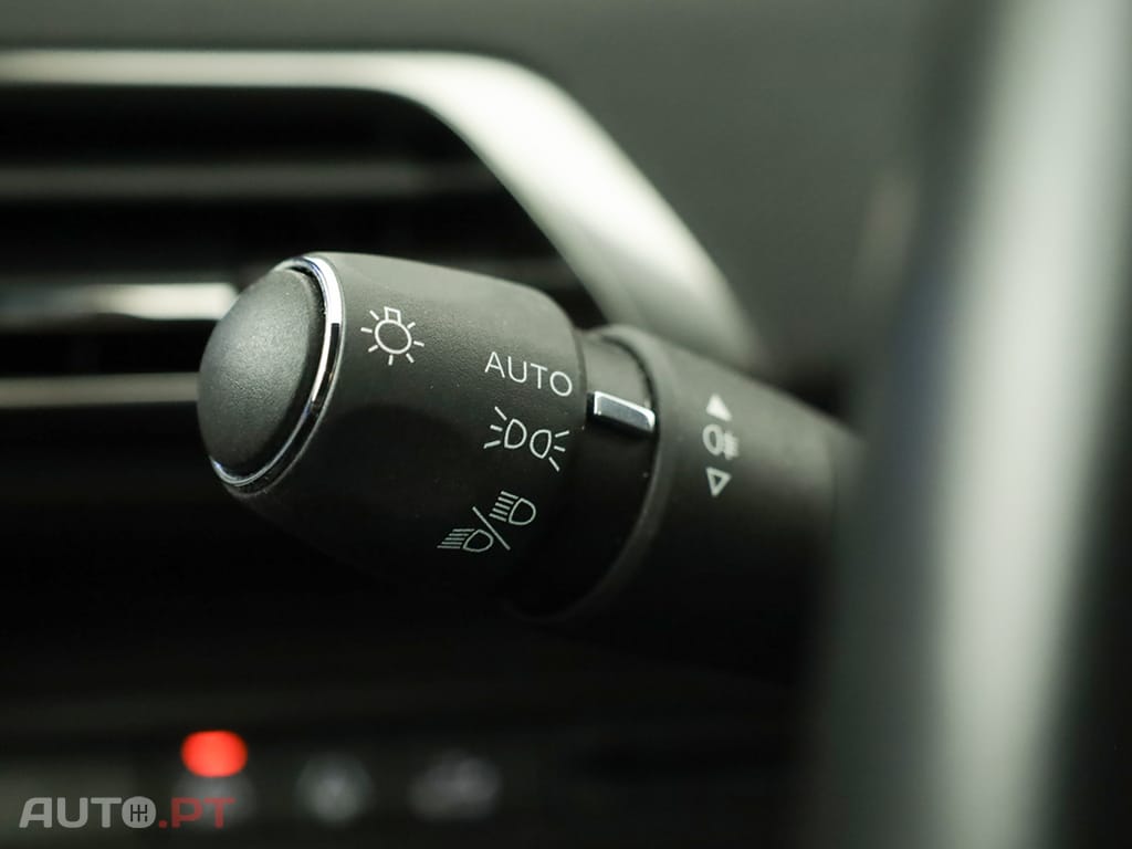 Peugeot 3008 3008 1.2 Hybrid GT e-DCS6