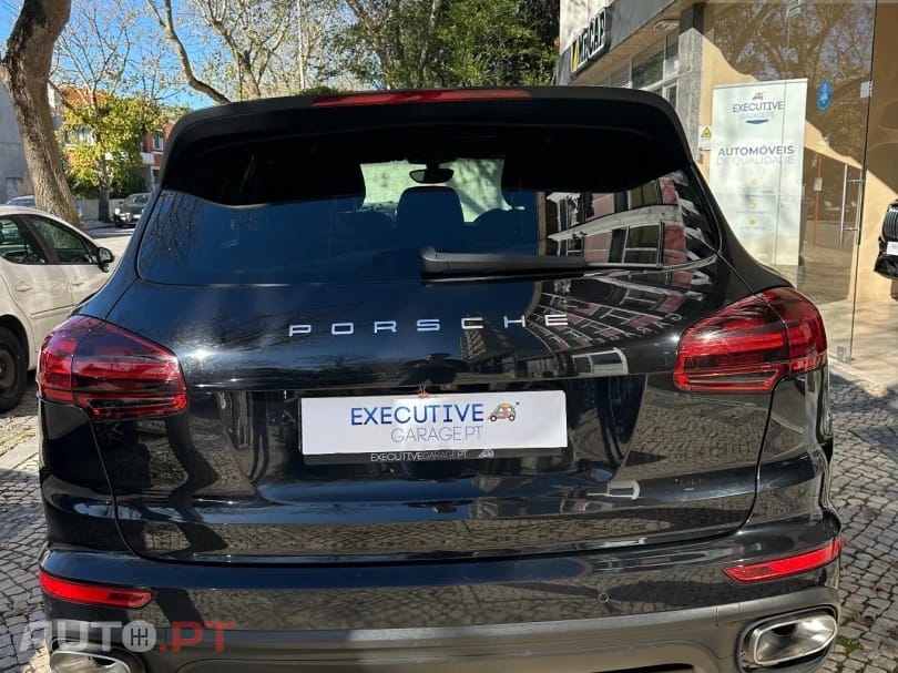 Porsche Cayenne Platinum Edition