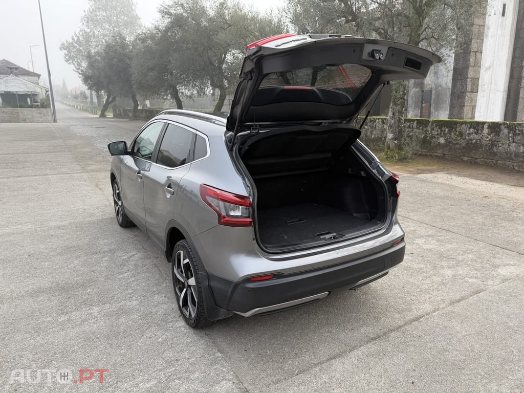 Nissan Qashqai 1.6 Tekna Sport 18