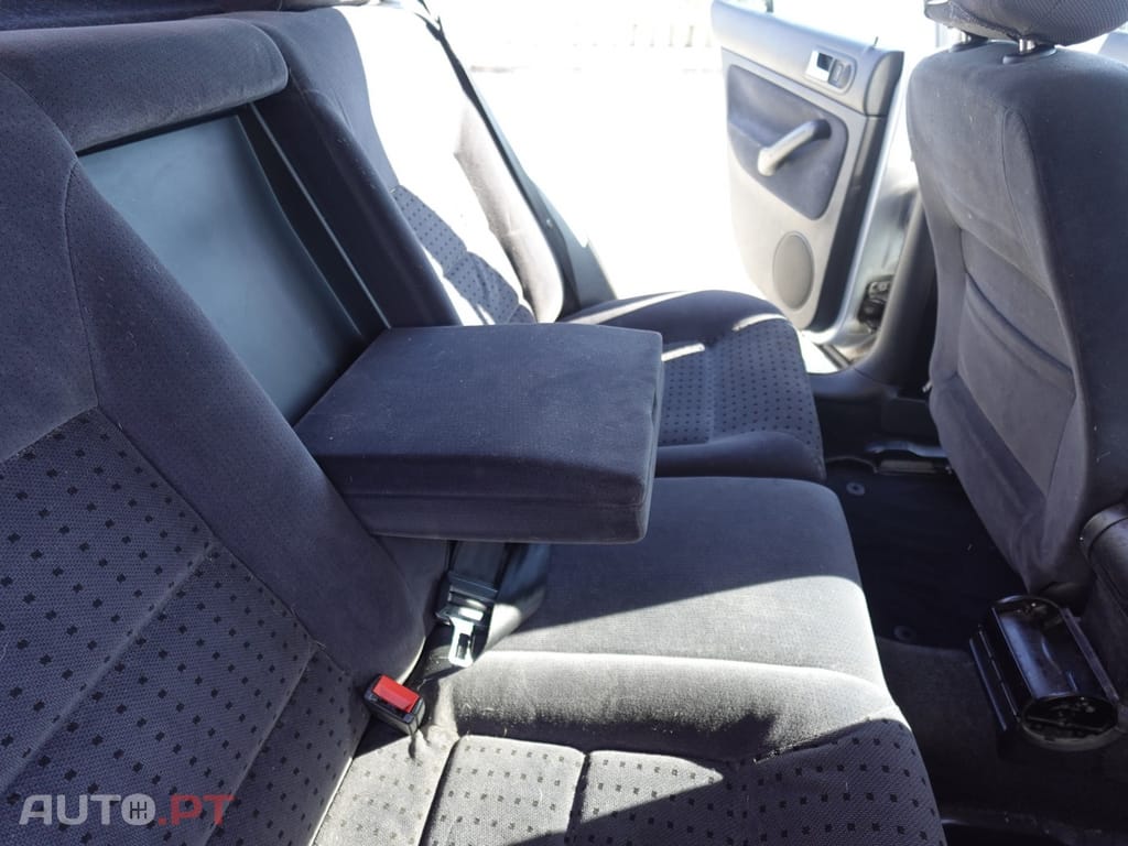Volkswagen Golf 1.4i Confortline