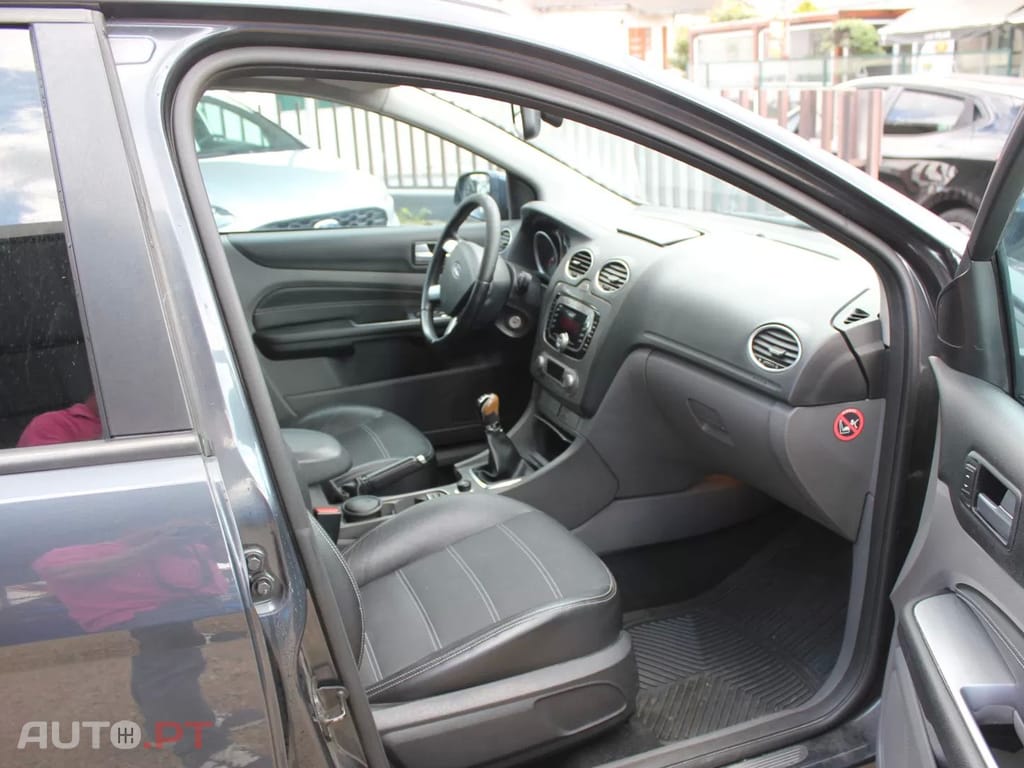 Ford Focus SW 1.6 TDCi Titanium 17