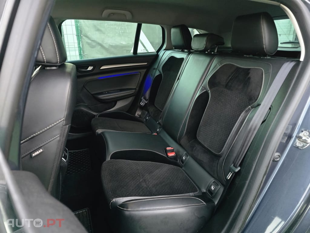 Renault Mégane 1.5 dCi Bose Edition EDC J18