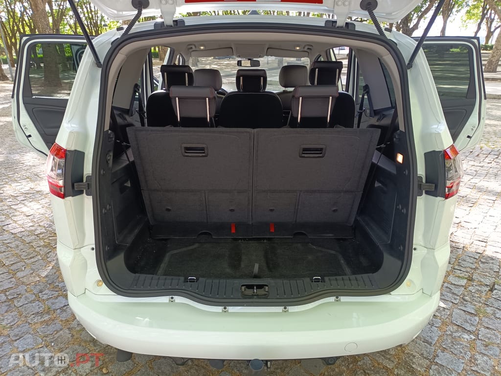 Ford S-Max Titanium X