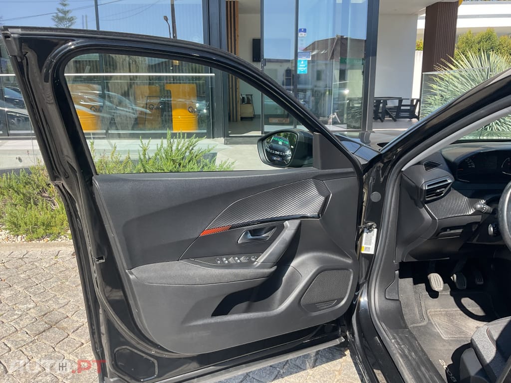 Peugeot 2008 1.5 BlueHDi Active