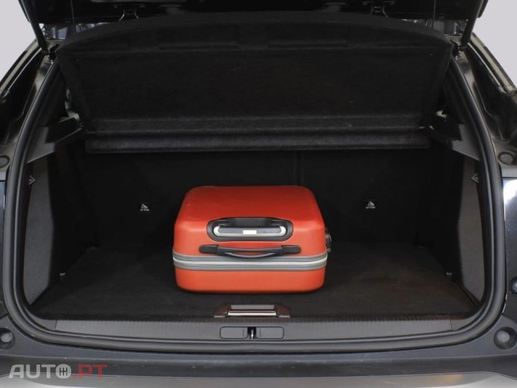 Peugeot 2008 1.2 PureTech Allure EAT8