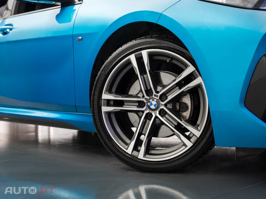 BMW 216 d Pack Desportivo M