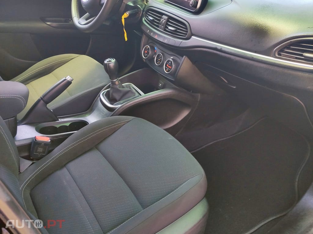 Fiat Tipo 1.3 M-Jet Lounge