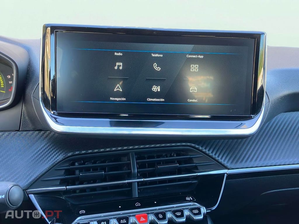 Peugeot 208 1.2 Hybrid Style e-DCS6