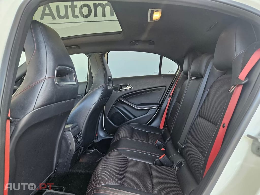 Mercedes-Benz A 35 AMG other_Outro