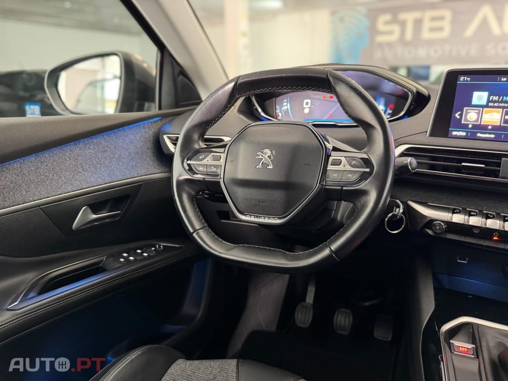 Peugeot 5008 1.5 BlueHDi Allure