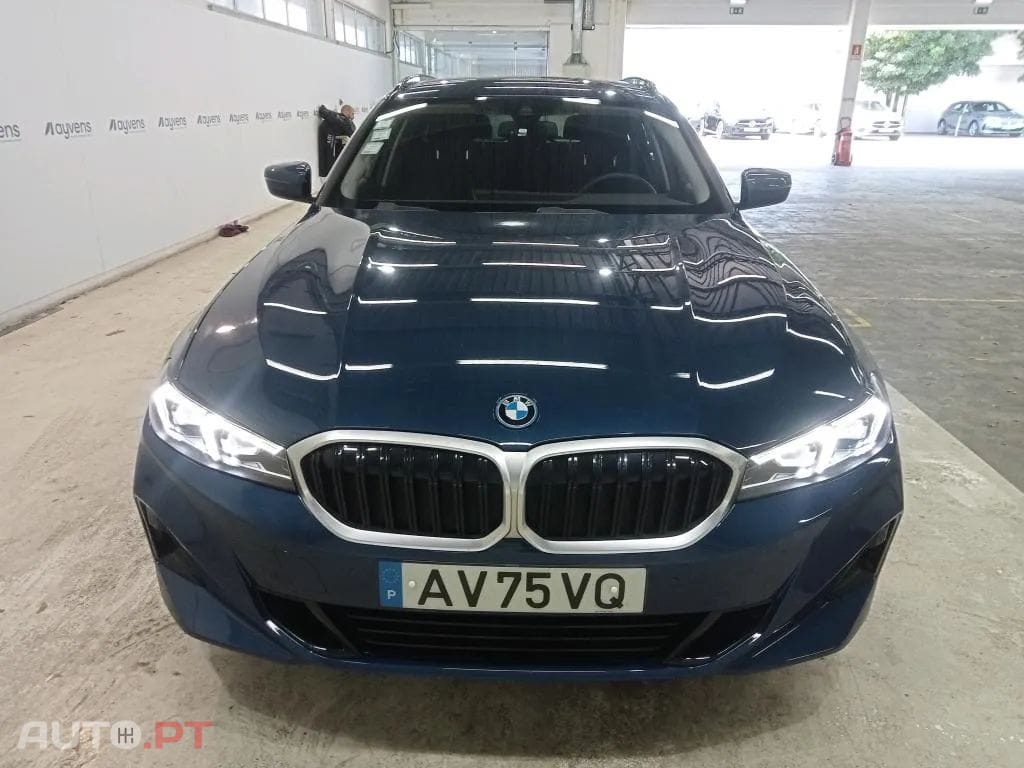 BMW 320 e Touring Auto