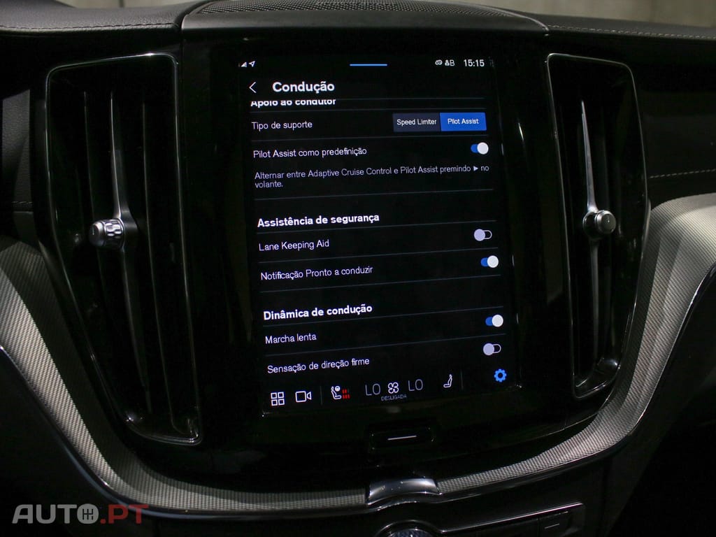 Volvo XC60 2.0 T6 PHEV Plus Dark AWD