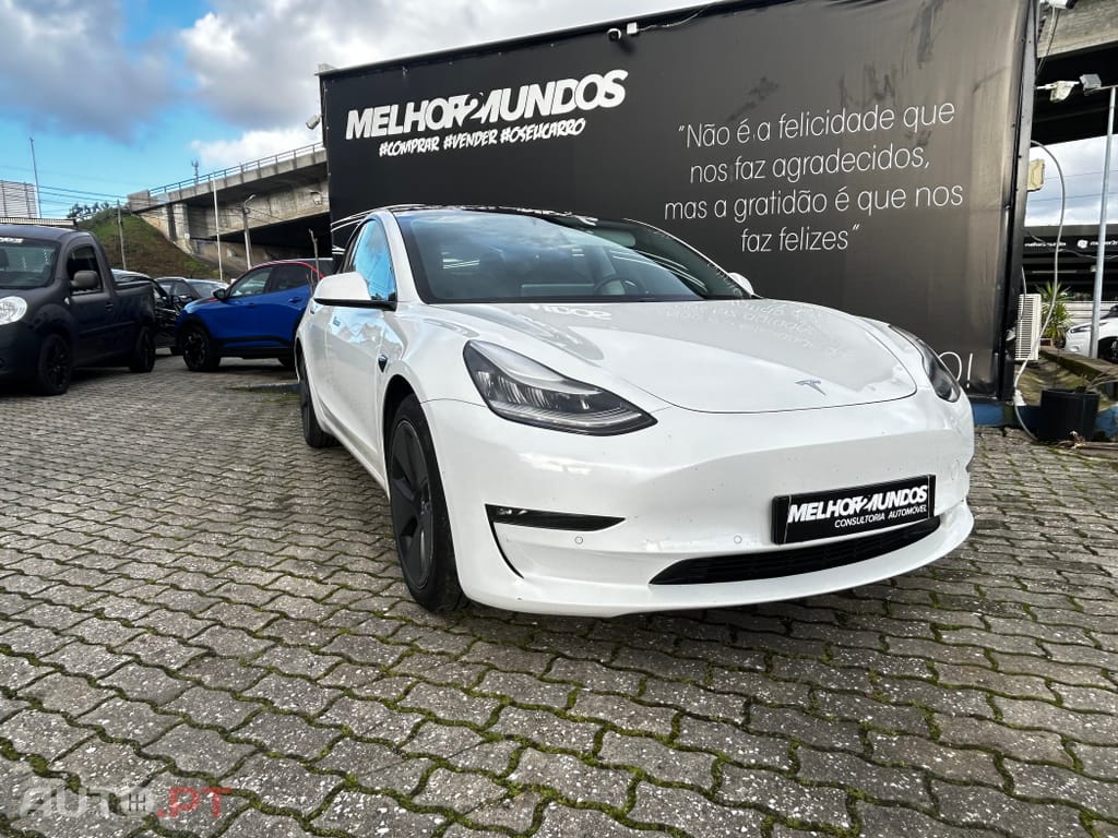 Tesla Model 3 Long-Range Dual Motor AWD