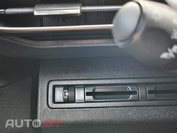 Peugeot 3008 1.5 BlueHDi Active Pack