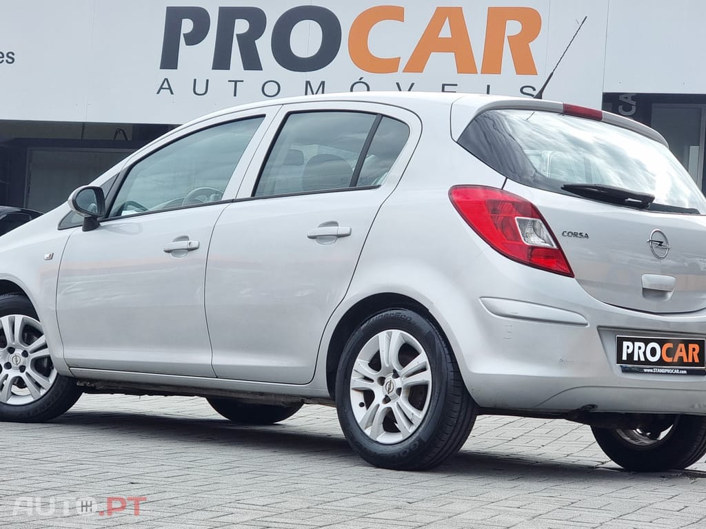 Opel Corsa 1.2 Enjoy