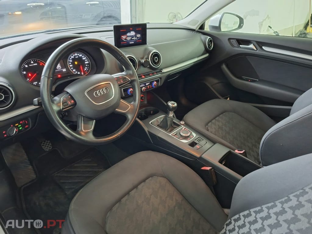Audi A3 Sportback 1.6 TDI Attraction Ultra