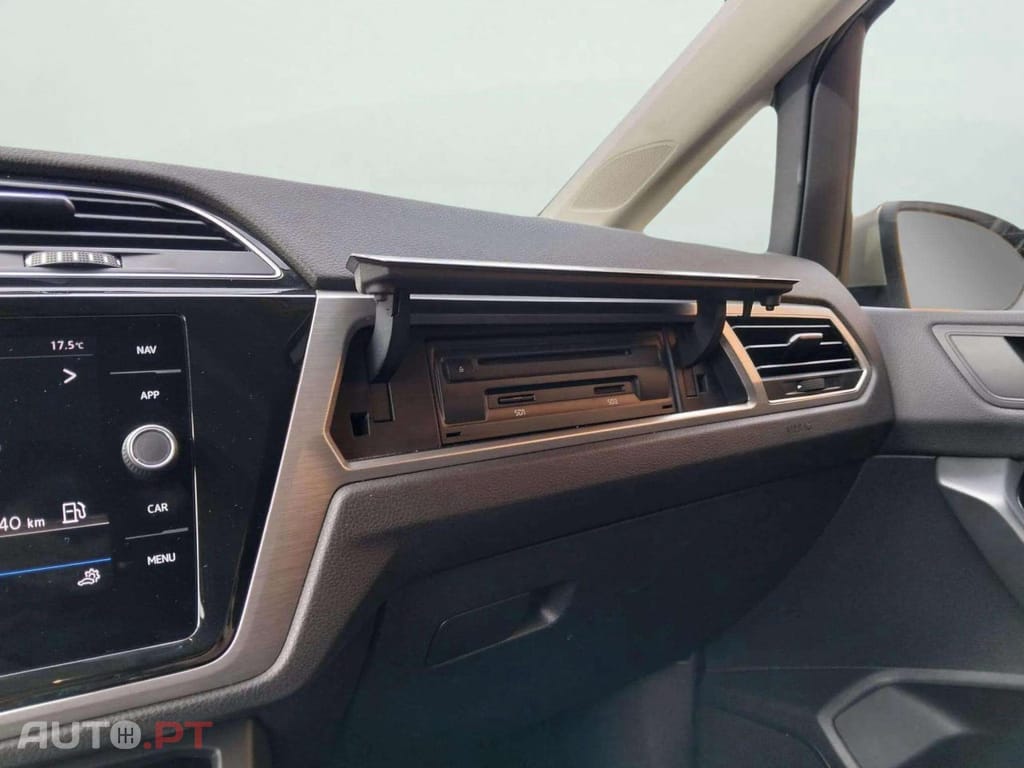 Volkswagen Touran 1.6 TDI Confortline DSG