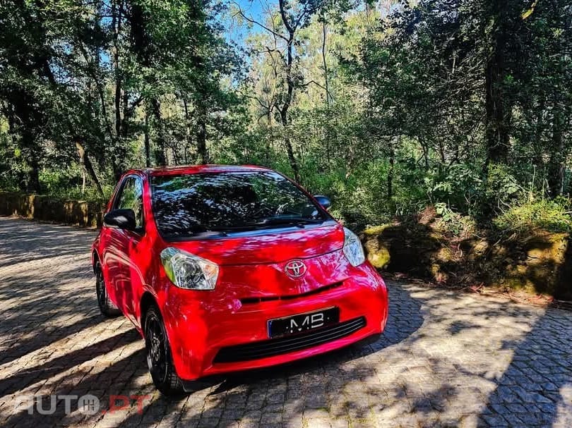 Toyota iQ 1.0 +
