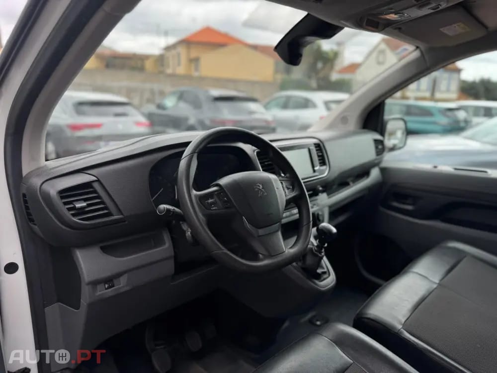 Peugeot Expert L2H1 TwinCab Premium