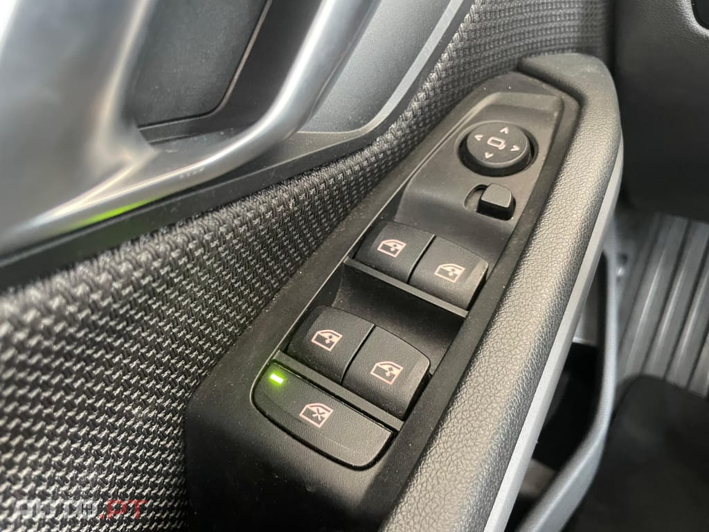 BMW 330 e iPerformance Advantage