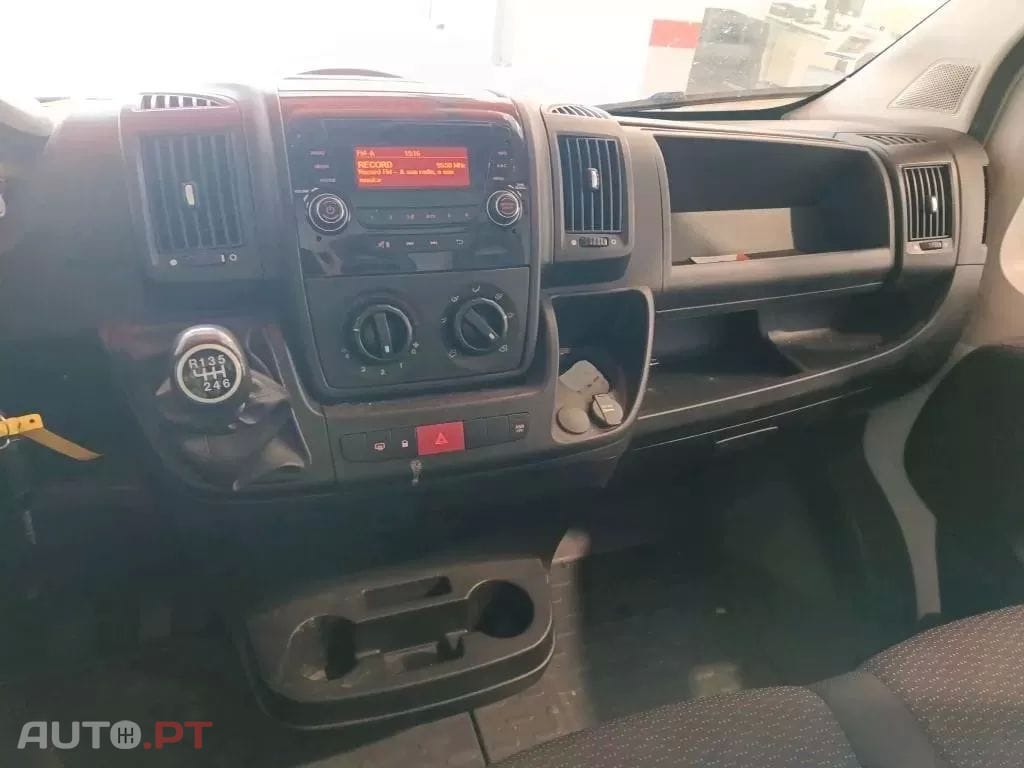 Peugeot Boxer   2.2 BlueHDi 335 L3H3 Pro