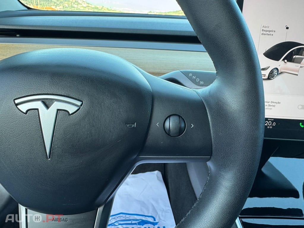 Tesla Model 3 Long-Range Dual Motor AWD