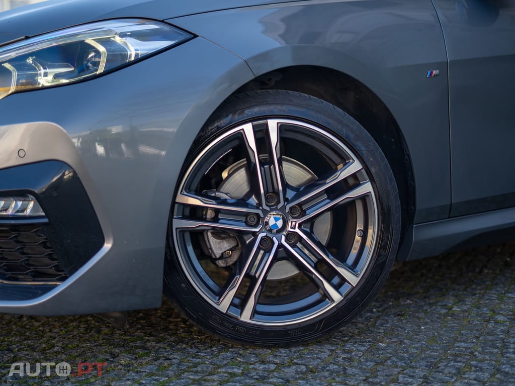 BMW 216 d Pack Desportivo M
