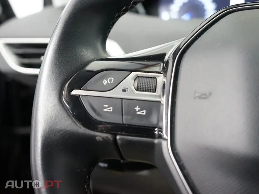 Peugeot 5008 1.2 PureTech Allure Pack