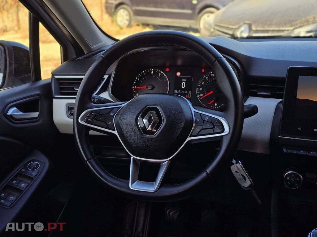 Renault Clio 1.0 TCe Limited Bi-Fuel