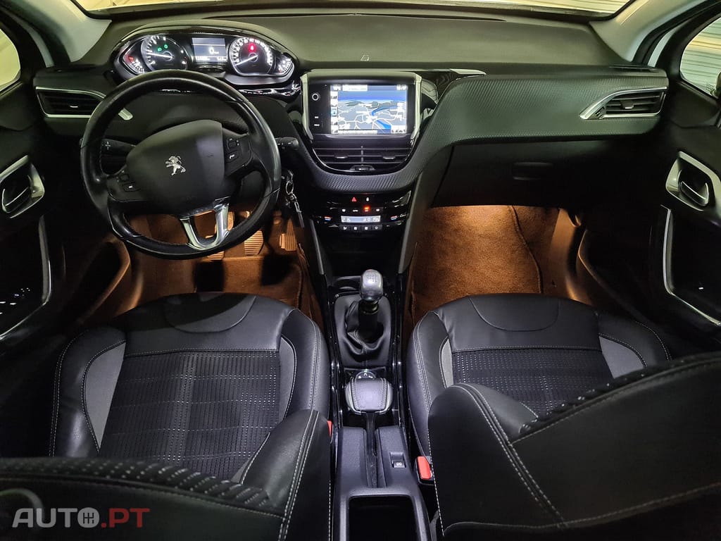 Peugeot 2008 1.6 BlueHDi Allure