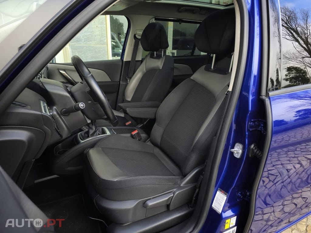 Citroen C4 Grand Picasso BlueHDi 120 SHINE