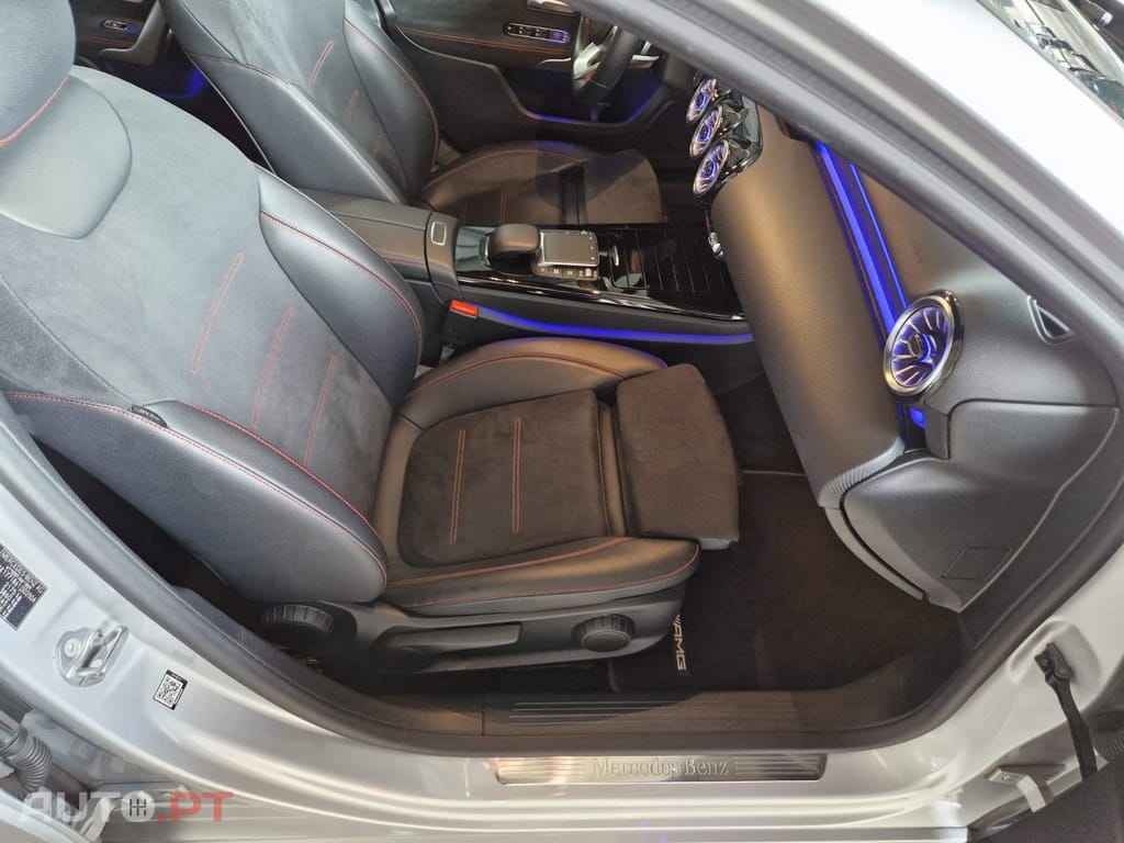 Mercedes-Benz A 250 e AMG Line