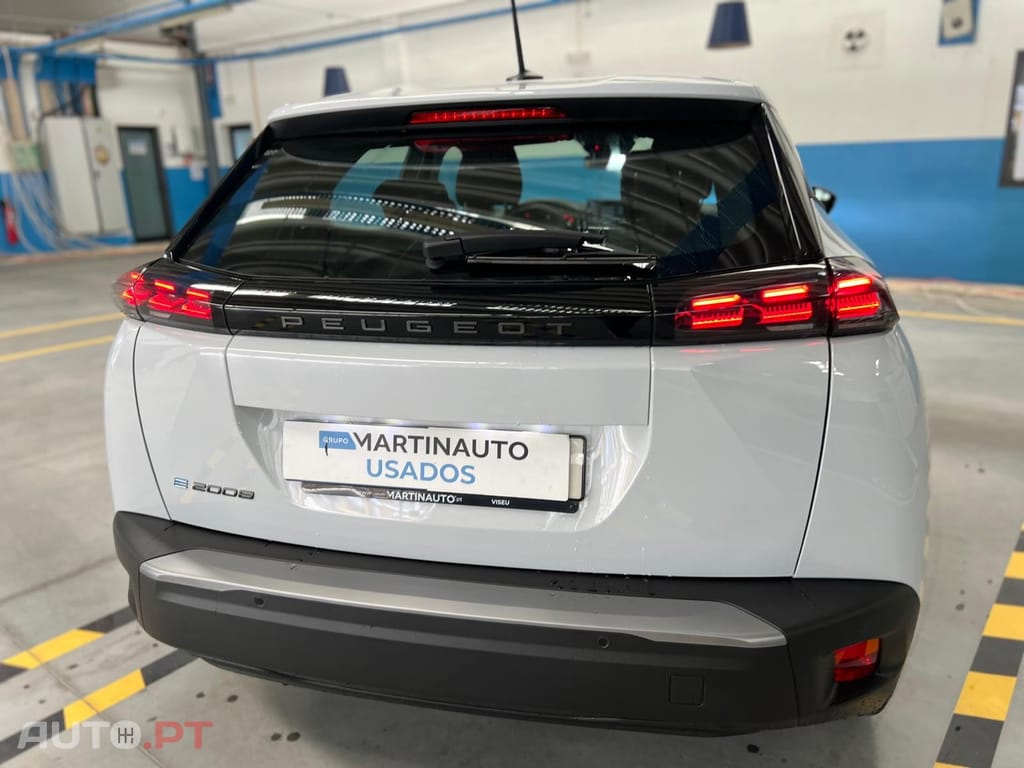 Peugeot E-2008 54 kWh Style