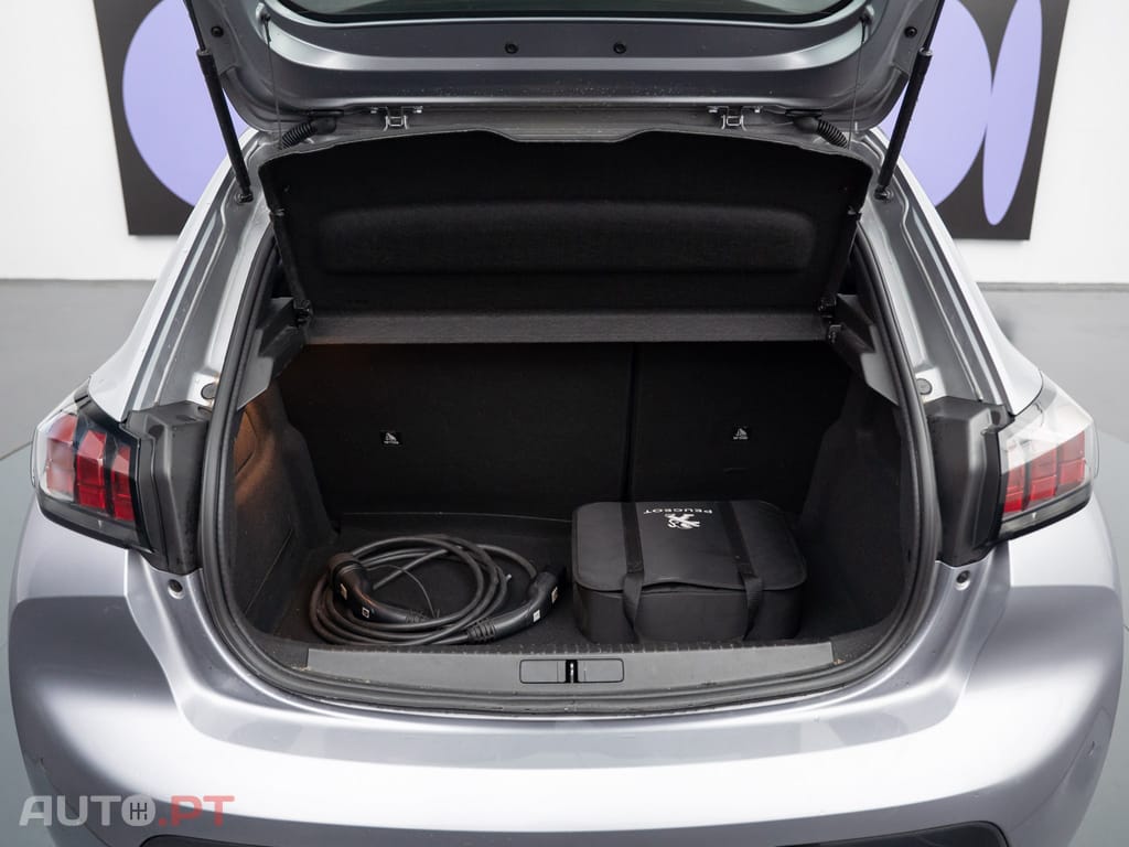Peugeot E-208 50 kWh Active Pack