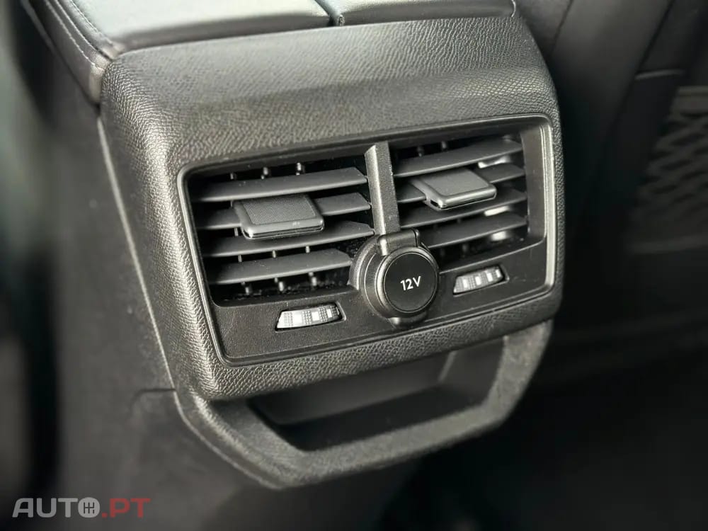 Peugeot 3008 1.5 BlueHDi Allure EAT8
