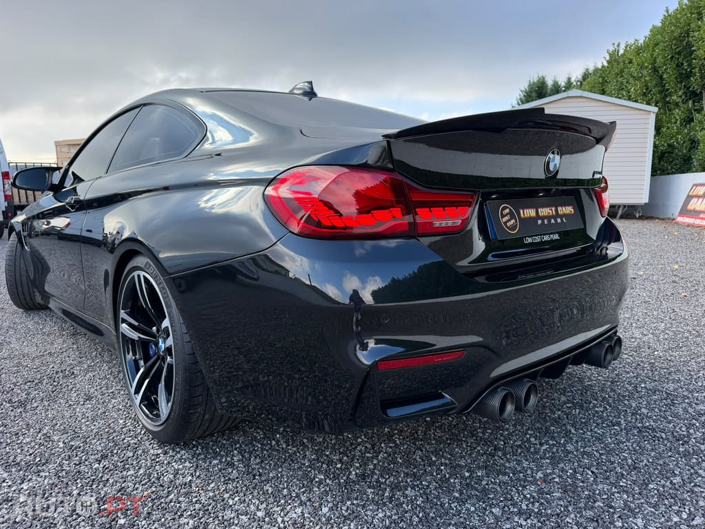BMW M4 Auto