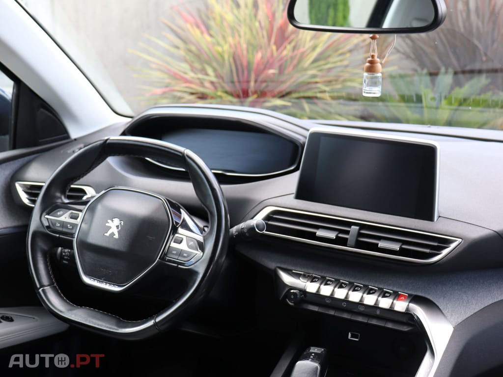 Peugeot 5008 PEUGEOT 5008 II 1.6 BlueHDi Allure
