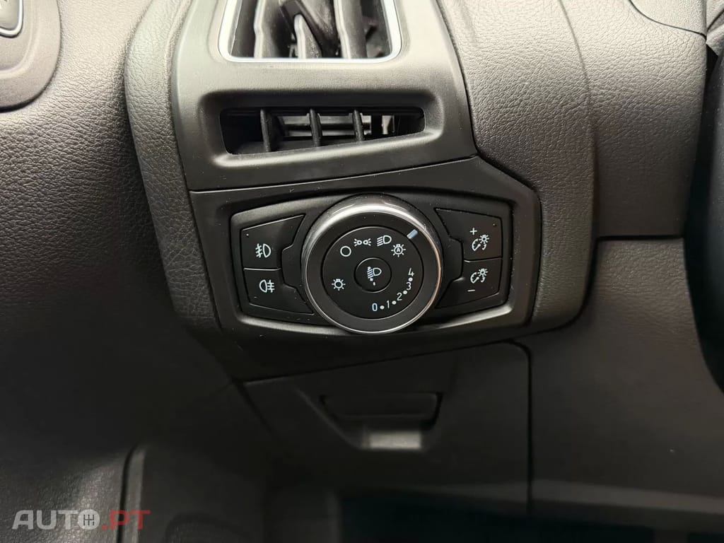 Ford Focus SW 1.0 EcoBoost Titanium