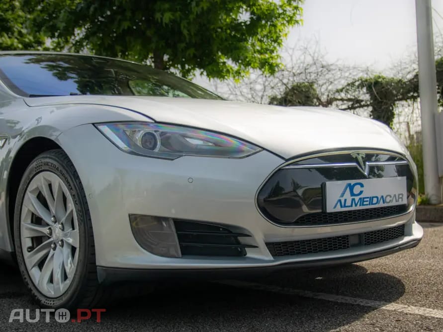 Tesla Model S 70D AWD
