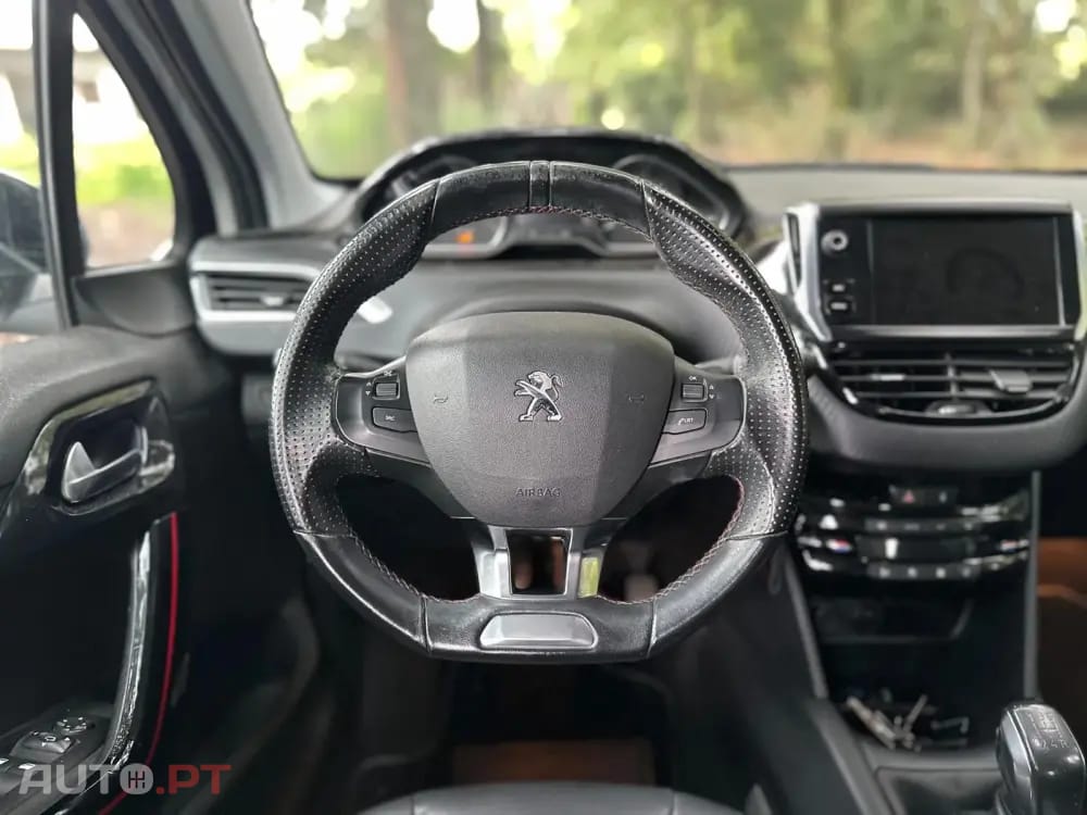 Peugeot 208 1.2 PureTech GT Line