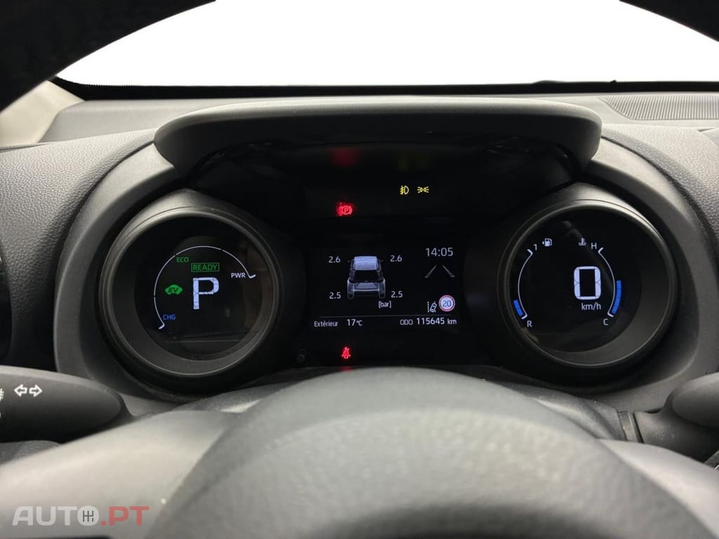 Toyota Yaris Cross Hybrid Dynamic Business 2WD