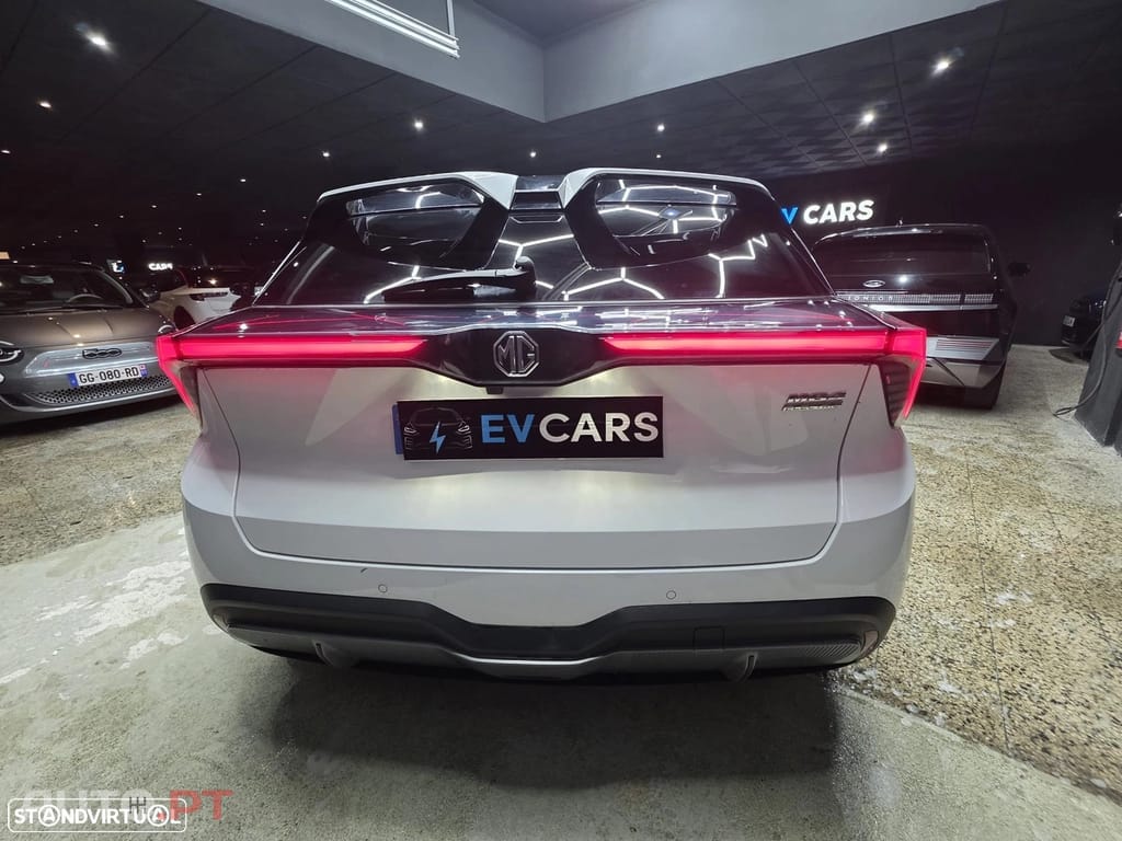 MG MG4 4 Luxury 64 kWh