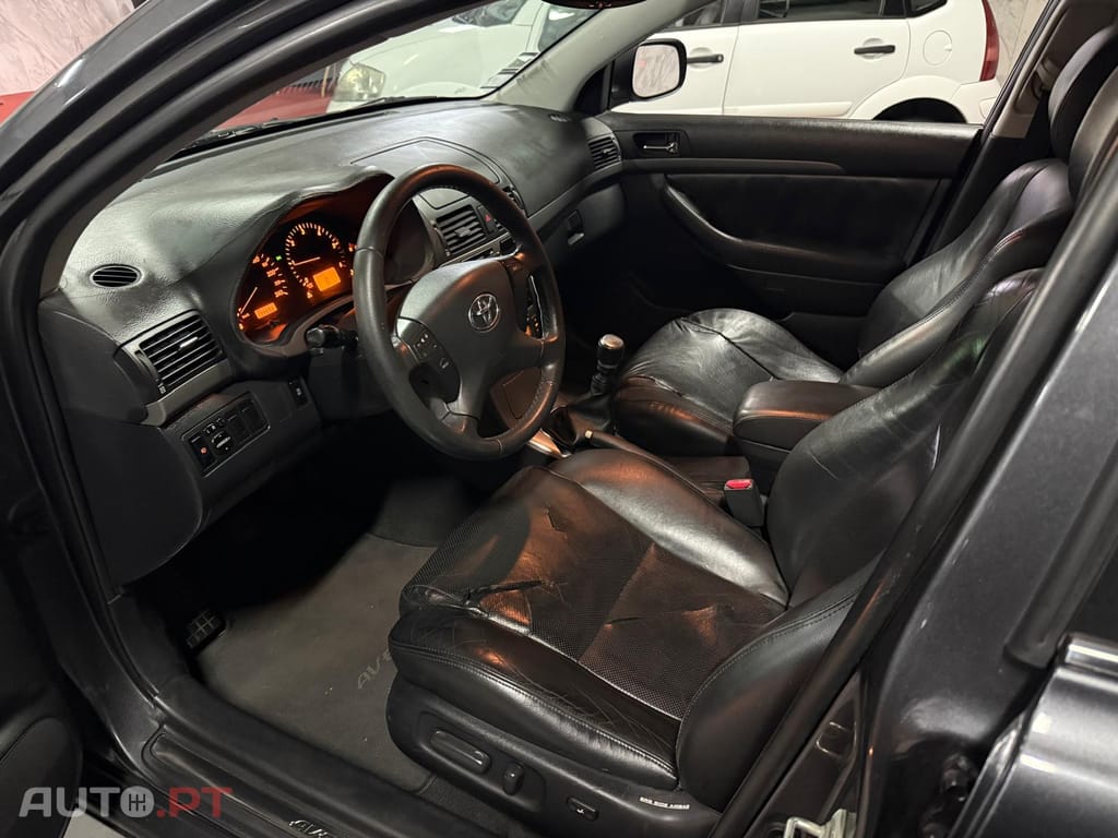 Toyota Avensis 2.0 D-4D Sedan de 2006
