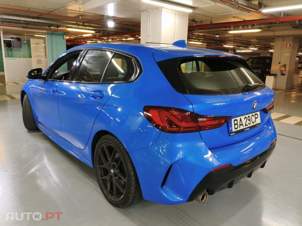 BMW 118 i Pack Desportivo M Auto