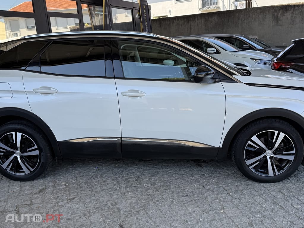 Peugeot 3008 1.2 PureTech Allure EAT8