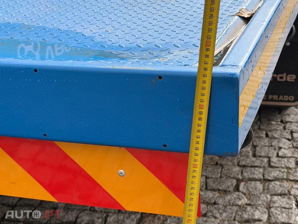 Mercedes-Benz 280 ESTRADO DE 8700 mm