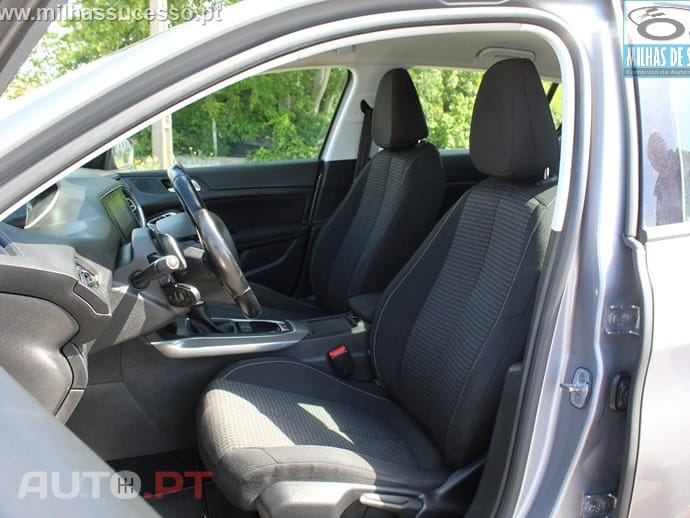 Peugeot 308 1.5 BlueHDI STYLE Aut. 131 CV