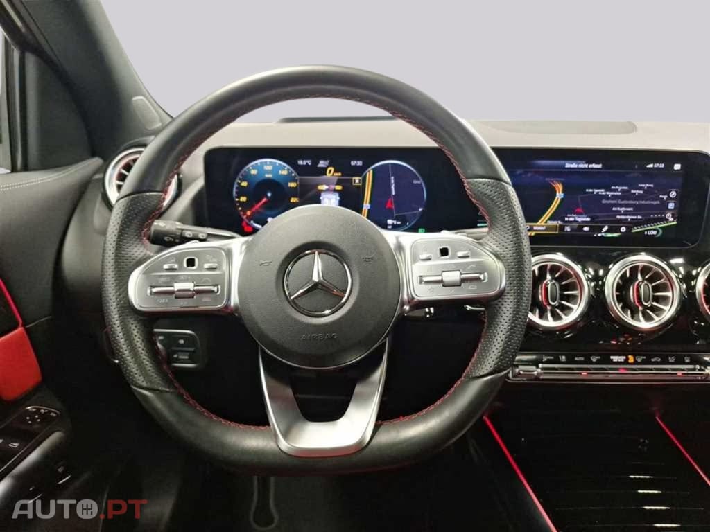 Mercedes-Benz GLA 250 I.V.A DEDUTIVEL e AMG Line