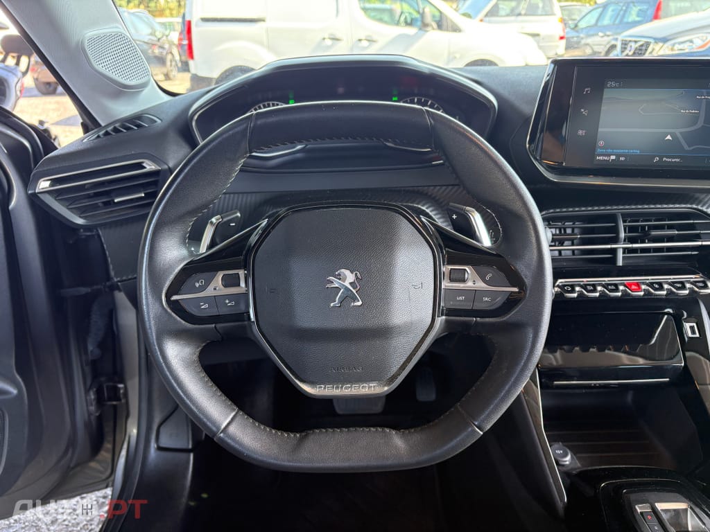 Peugeot 208 1.2 PureTech Allure Pack EAT8